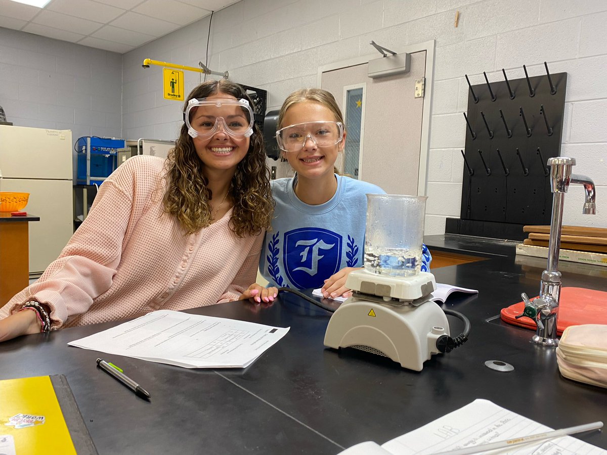 ForrestSchoolRockets tweet media