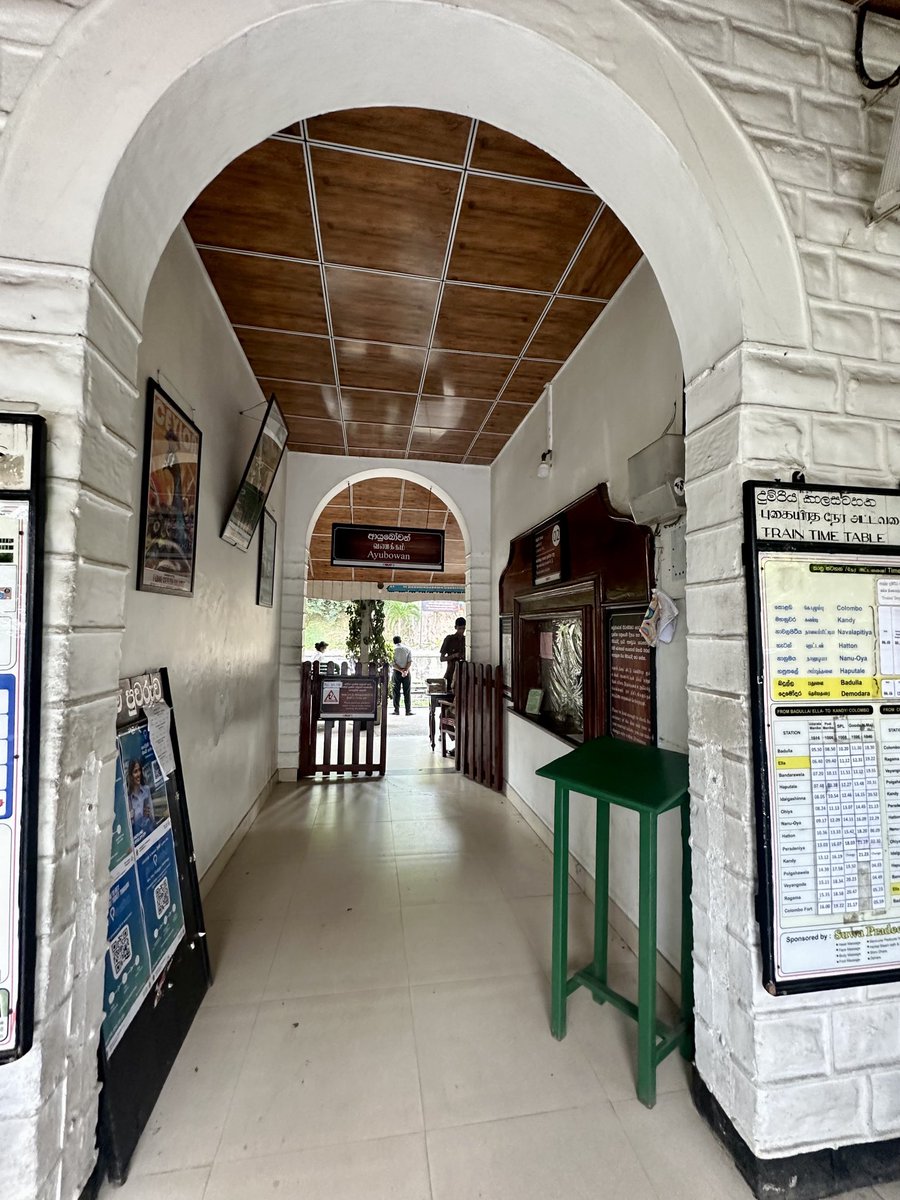 ThomasAnjaly's tweet photo. Ella is a popular destination in Sri Lanka. What’s interesting is that the station has a shelf full of books - for anyone to read. In fact Ella station is among the many stations in the country to provide this facility. #trainjourneys
#ella #booklovers #visitsrilanka https://t.co/ETNIQQC1yU