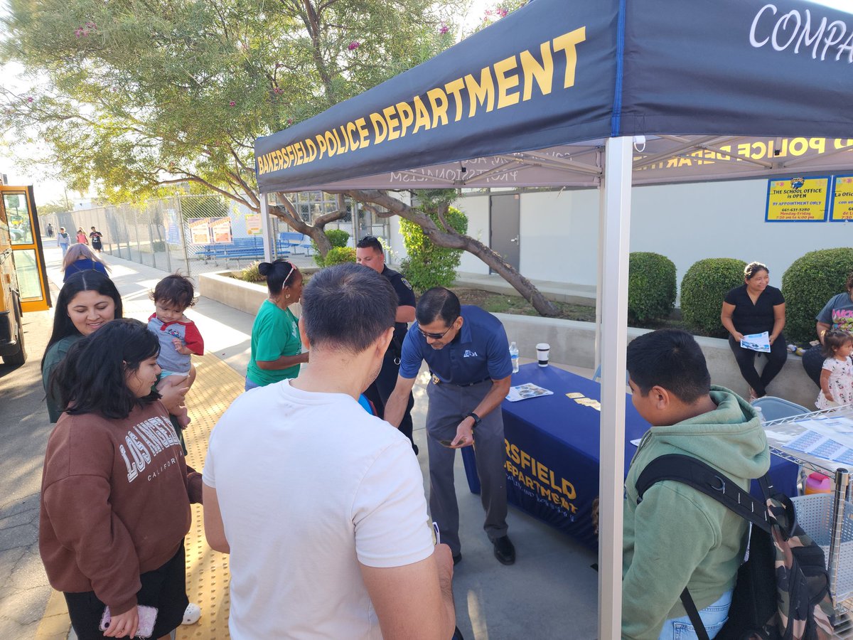 Happy 30th Day of school Falcons. Thank you to our BCSD BPD SRO's for coming out and engaging with our students and families. Thanks to our amazing BIS's and FACE for helping me up this event together #FremontFalcons