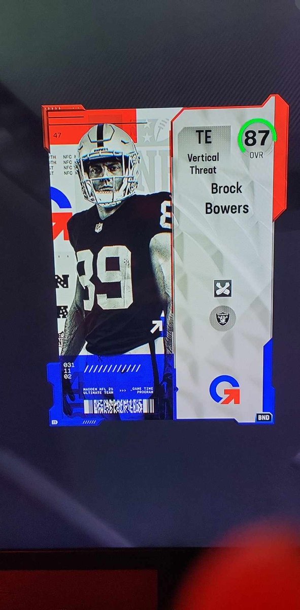 MaddenU39203's tweet photo. @TheActualCC 1 coin BND pull baby!! I have 83 kittle there atm was hoping for Amon when I got tha long animation but a huge upgrade at TE is cool with me https://t.co/8ozKwM1OLz