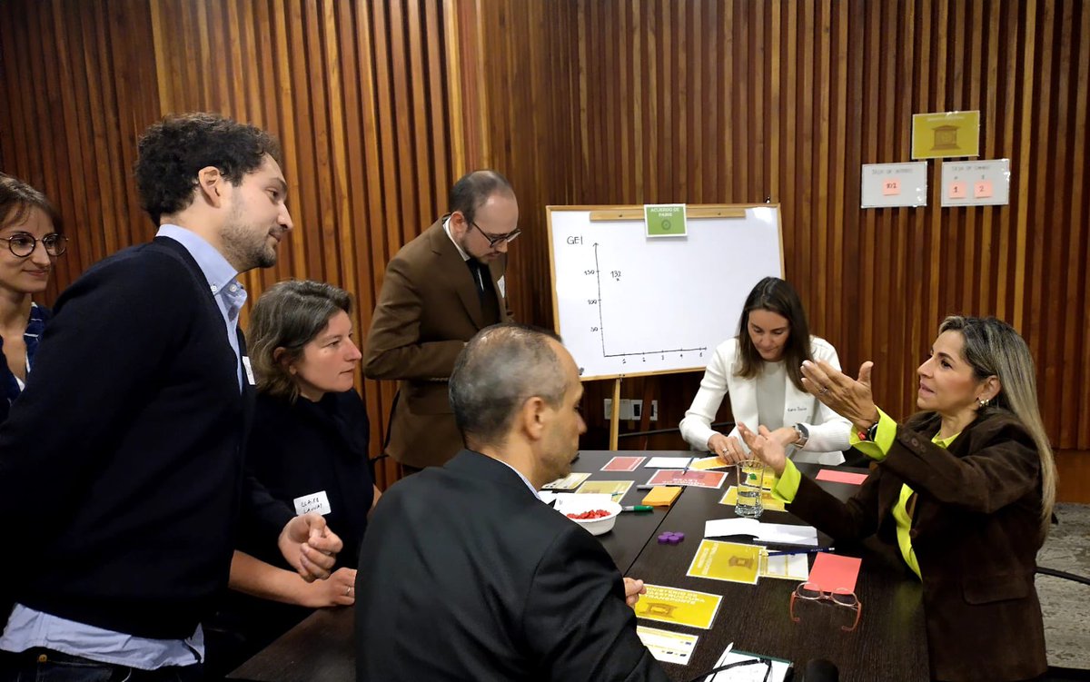 MoreauSantos's tweet photo. 🔔 Ayer, @AFD_es reunió al sector energético, bancas y cooperación en un taller de diálogo basado en un #juegodeestrategia sobre la transición energética en 🇨🇴 generando recomendaciones clave para el Plan de Acción Climático del país. ¿Te interesan?👇 💡🌍 https://t.co/KsToGHEvVb