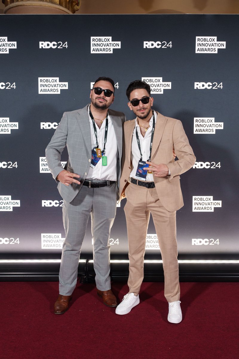 TheJ6V's tweet photo. Everyone went hard on the fits for RDC 24' Innovation Awards.

Best group of people right here.
#RDC24 #ROBLOX https://t.co/7vvLpCzZeR