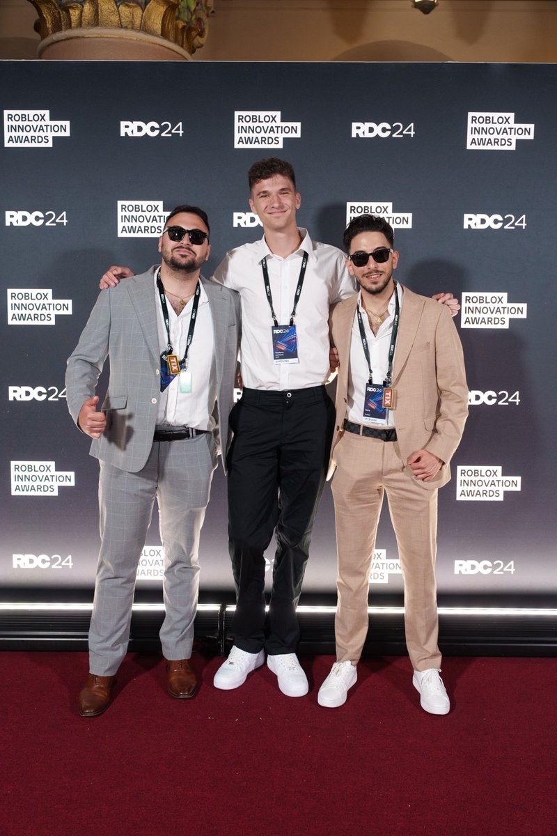 TheJ6V's tweet photo. Everyone went hard on the fits for RDC 24' Innovation Awards.

Best group of people right here.
#RDC24 #ROBLOX https://t.co/7vvLpCzZeR