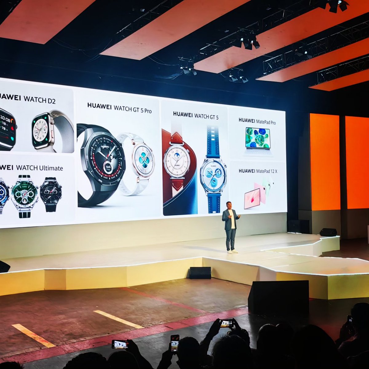 EseErick's tweet image. Brutal lanzamiento de productos #Huawei para #Mexico orgullo total #MakeItPossible #HuaweiWatch #HuaweiMatepad #HuaweiHealth #Wearables