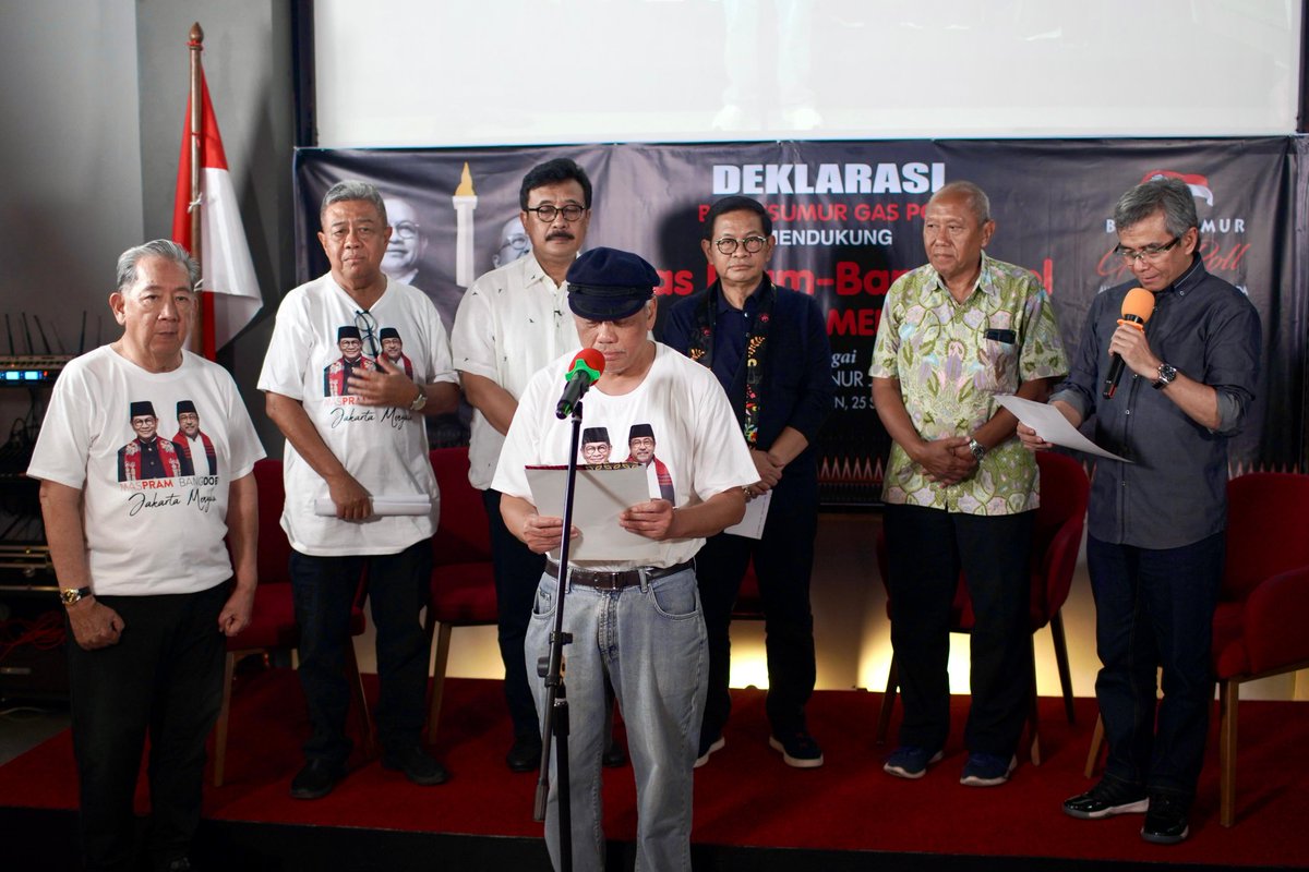 MarimarDoang's tweet photo. Talkshow dan deklarasi dukungan dari alumni UGM kepada pasangan Mas Pram-Bang Rano pada Pilkada Jakarta 2024 #JakartaMenyala https://t.co/hyJTMILPU7