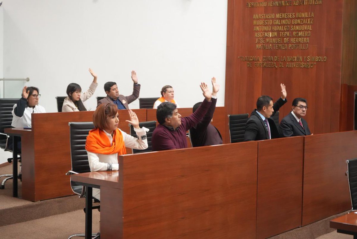 📰 Con 17 votos a favor, quedó aprobada en el <a href="/CongresoTlx/">Congreso del Estado de Tlaxcala</a> la reforma a la Constitución Política en materia de #GuardiaNacional. 🇲🇽 

<a href="/El_Universal_Mx/">El Universal</a> 📰 eluniversal.com.mx/estados/que-es…