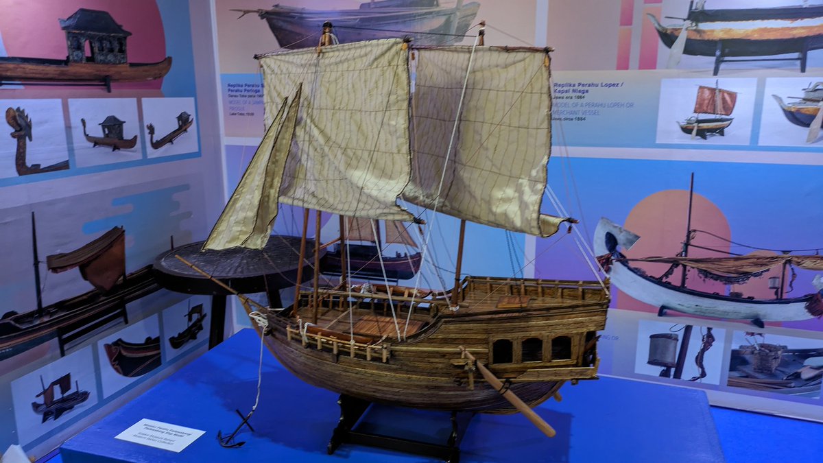 Thank you Pak Firman for sharing the insights into this excellent maritim museum in north Jakarta  #Batavia  @lynetterussell <a href="/GlobalEMonash/">Global Encounters Monash</a> <a href="/MonashUni/">Monash University</a> <a href="/DubesAustralia/">Rod Brazier</a> 🙏👍