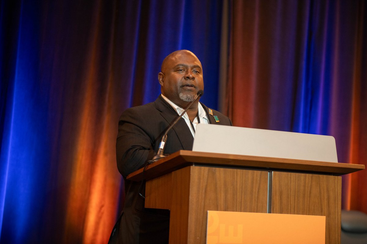 As we wrap up #LivingCitiesCollectiveAction, CEO Joseph Scantlebury highlighted Memphis' unique challenges &amp; potential. Thanks to partners like <a href="/TruistNews/">Truist Bank</a>, <a href="/AECFNews/">Annie E. Casey Foundation</a>  <a href="/TheJPBFdn/">The JPB Foundation</a> and <a href="/kresgefdn/">Kresge Foundation</a>, we’re driving towards an inclusive, equitable economy. Onward together! ✊🏽 #Memphis