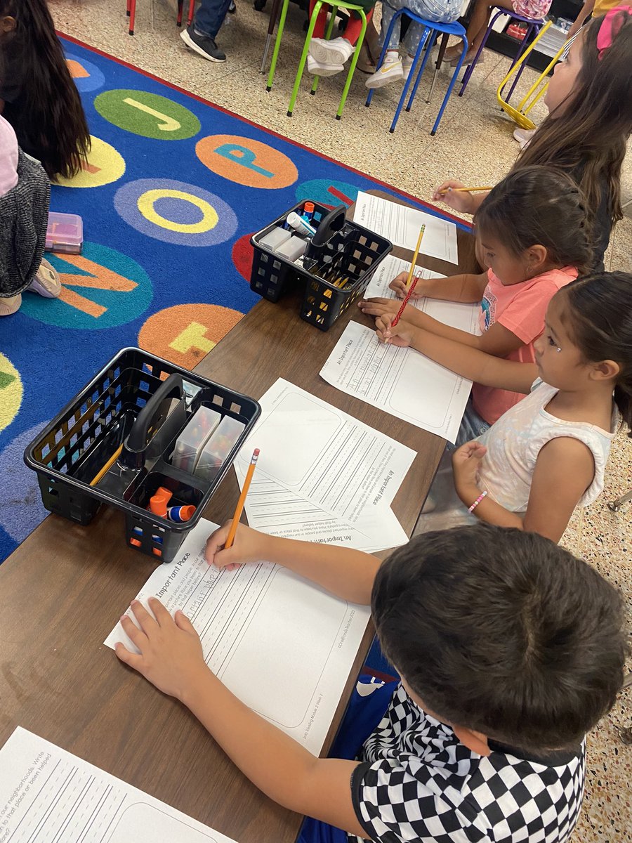 Reagan Magnet School tweet media