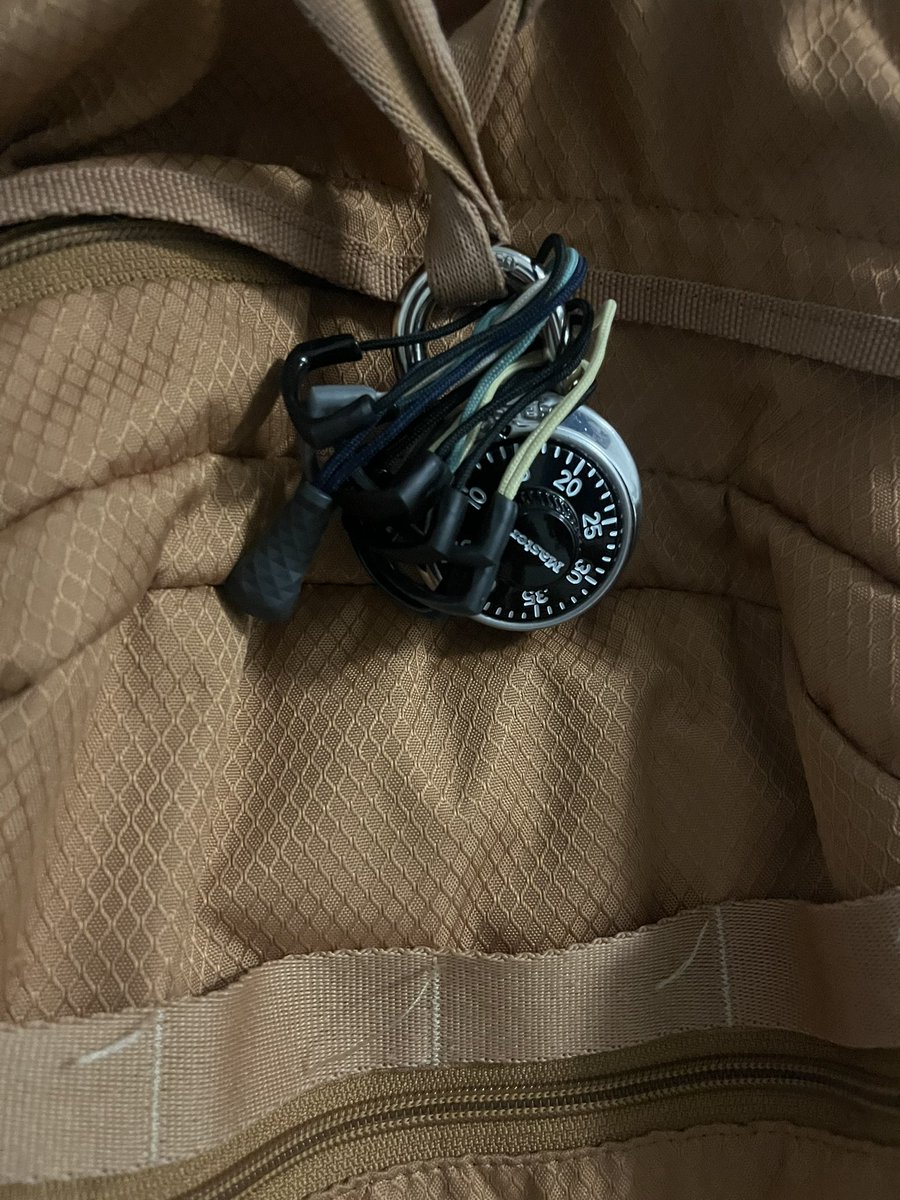 Ight this is getting out of hand. Padlocks on dreads is wild. You can’t have shit in wahoo 😭😭