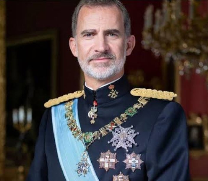 CarLon_2020's tweet photo. SERÉ BREVE: La SHEINBAUM se lo pierde...que hubiera venido un REY EUROPEO a su toma de posesión le hubiera dado mucha CATEGORÍA y REALCE a su toma de posesión, pero me queda claro que tal evento solo será como una fiesta de barriada, de esas donde cierran la calle. https://t.co/jHUgqlCvzU