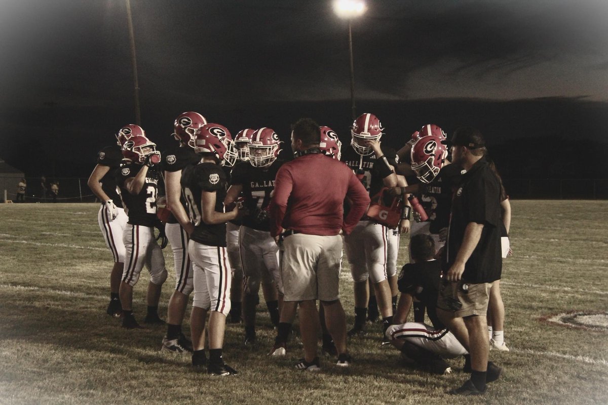 Gallatin R-V High School is participating in T-Mobile’s Friday Night 5G Lights, a national competition where one small town will win an incredible $2 million upgrade to its high school football field! 💪 #GallatinRV #TMobile #FN5GL #Sweepstakes #FridayNightLights