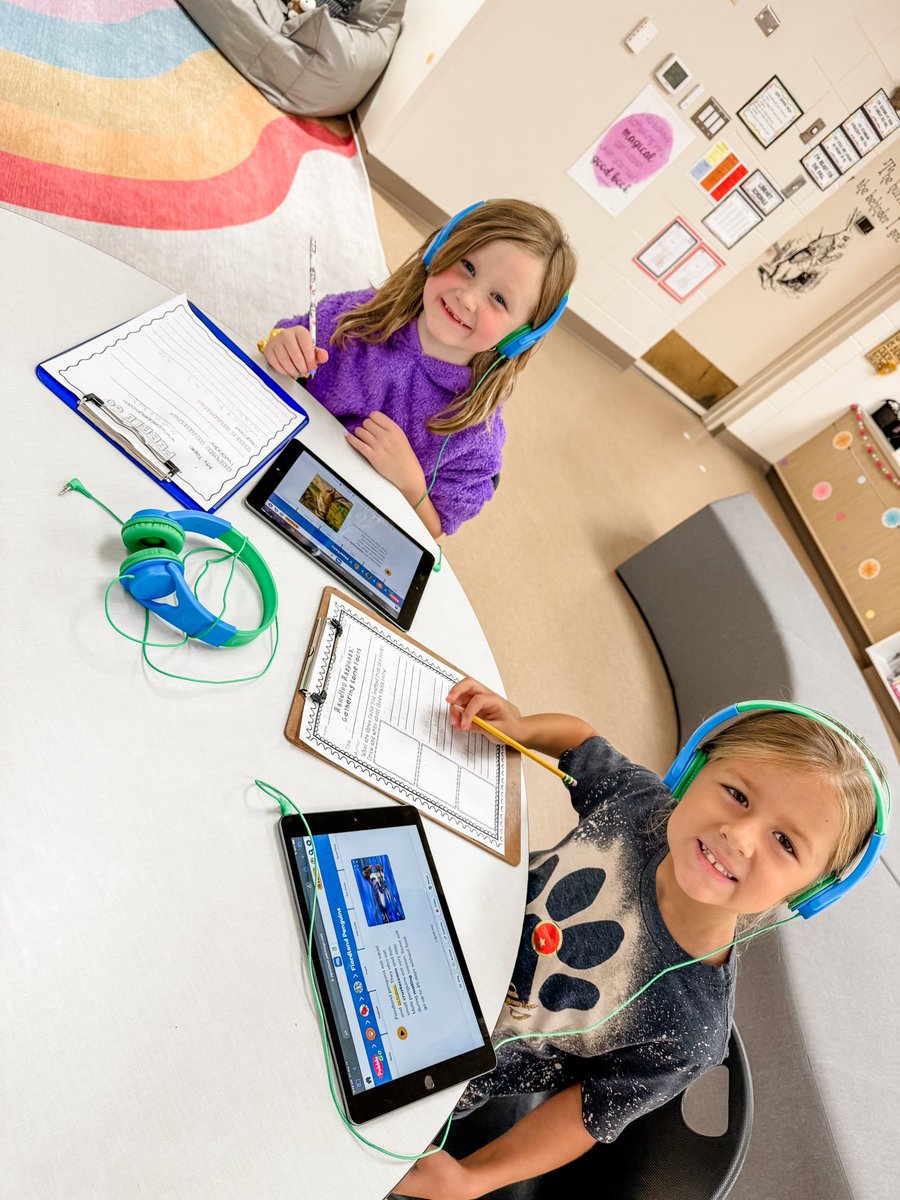 CCPS_Library's tweet image. #pebblego research groups have kicked off in the CCPS Library! These first graders are rocking their research topics!🔎💻✨🫎🦋
