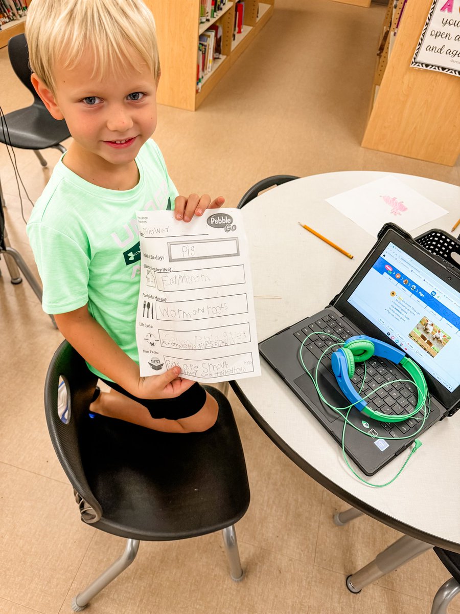 CCPS_Library's tweet image. #pebblego research groups have kicked off in the CCPS Library! These first graders are rocking their research topics!🔎💻✨🫎🦋