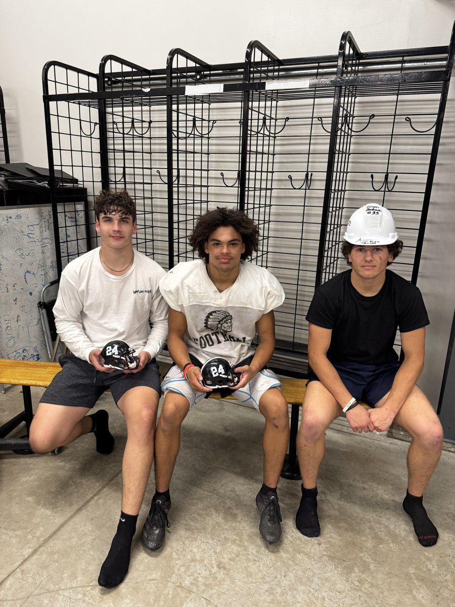 WEEK 3 AWARDS:

Offensive MVP: Kaveon Lanier
Defensive MVP: Austin Bay
Hard Hat: Casper Holkup