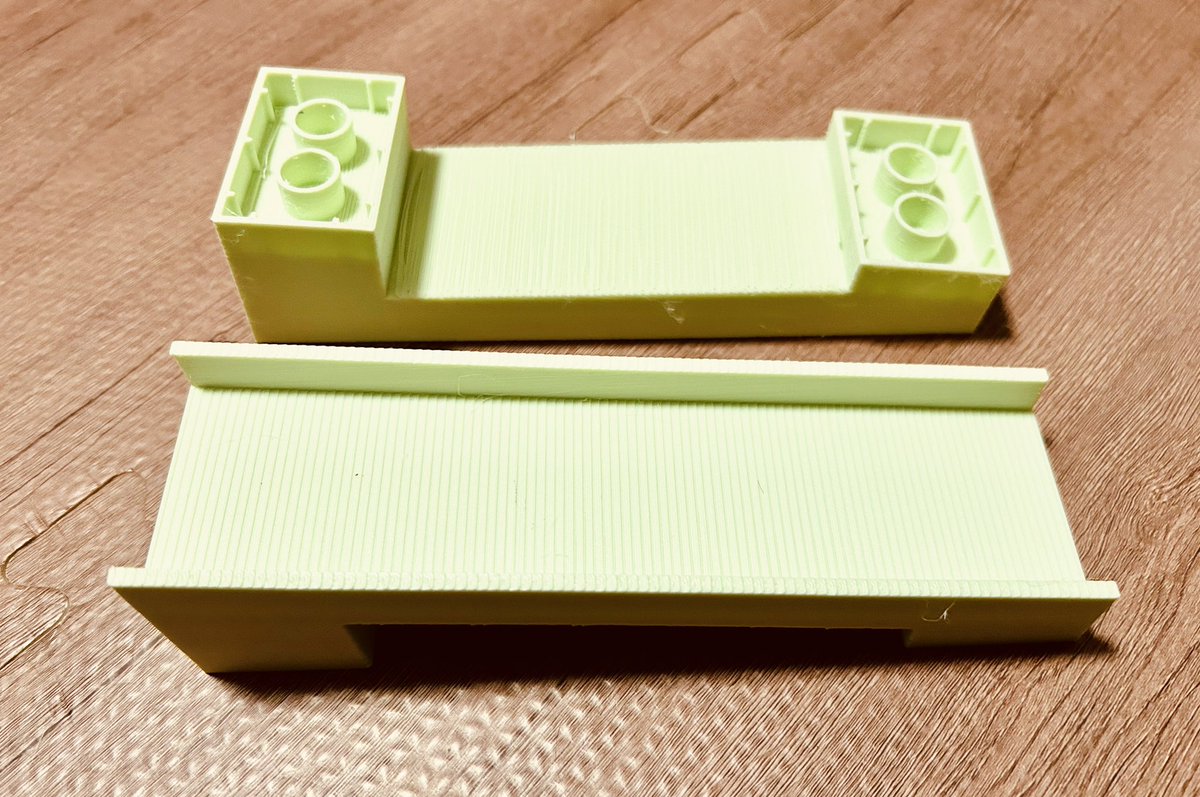 ay_uhc's tweet image. Fauさんいつもありがとうございます😊
そうなんです！私パワーアップしてます💪

下の子がduploじゃなくトミカでばかり遊んでいて、duplo勿体ないなーと感じ、思い付きでコースブロック作成したらどハマりしてくれました✌️🎢

今年もおもちゃ作り楽しみます🛠️

#3Dプリンター
#トミカ
#duplo