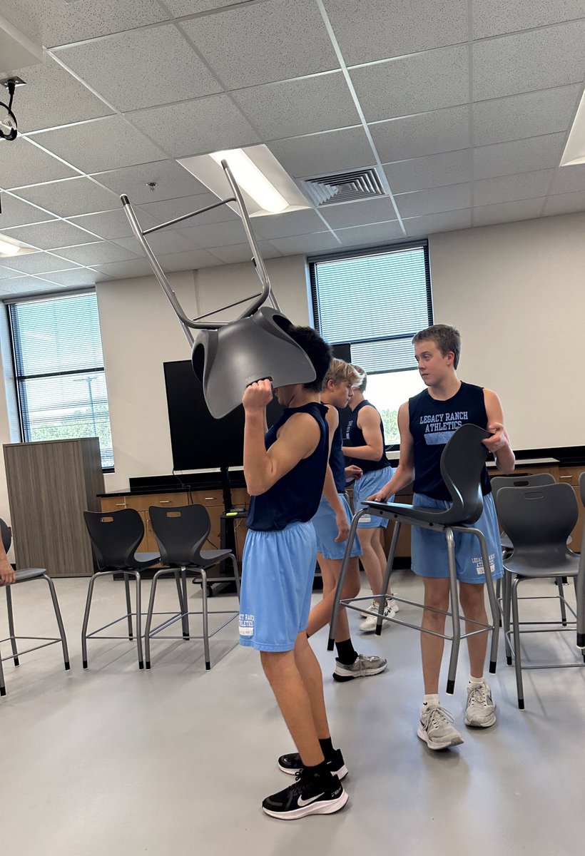 Mandi Burkett tweet media