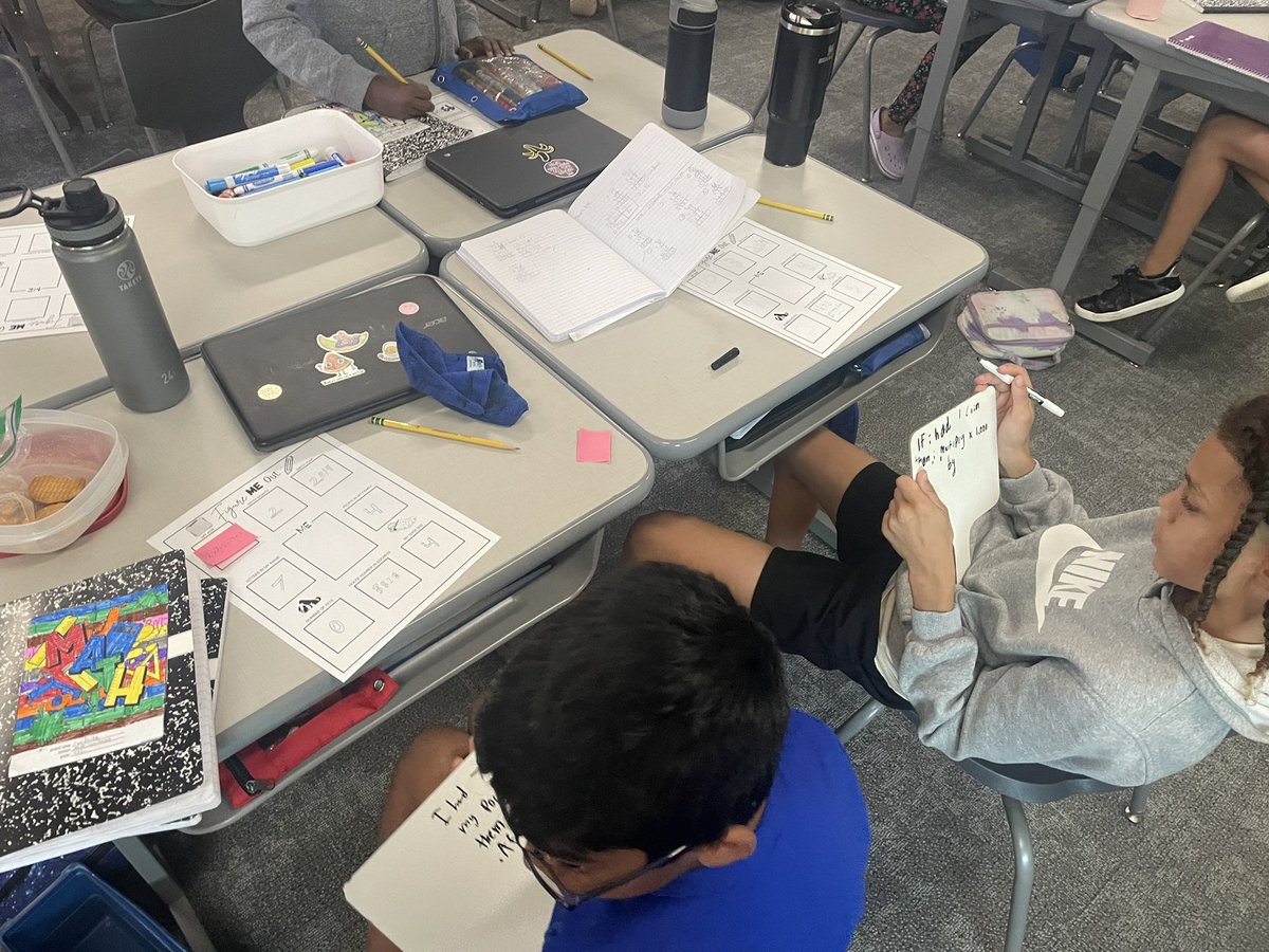 Amanda Watson tweet media