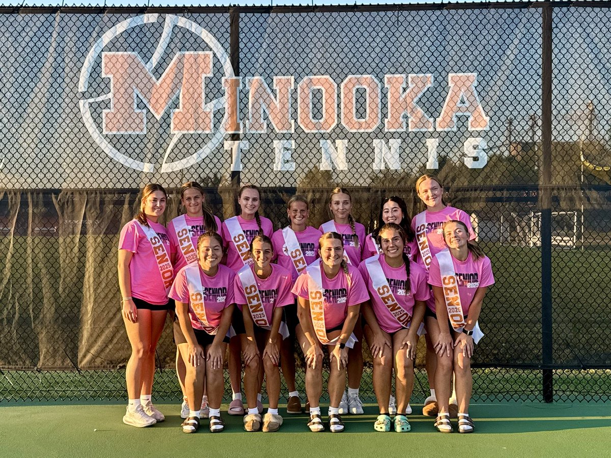 tshields09's tweet image. Senior tennis parents put together an awesome celebration for senior athletes after the varsity match this evening!