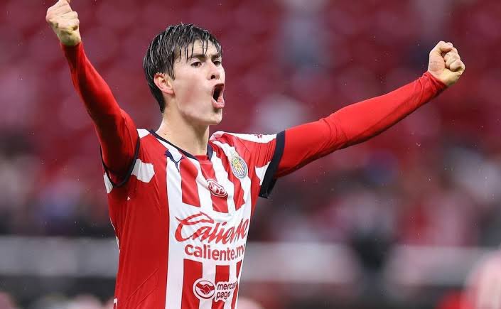 Nicolás Studer (@madraidercr) on Twitter photo 🚨GIVEAWAY ROJIBLANCO🚨
🎫 ¡GANA UN PASE DOBLE PARA EL #Chivas vs #Monterrey! 🐐
1⃣ Sigue a <a href="/calientesports/">Caliente Sports</a> y a mí
2⃣ Dale 🔁 y ❤️
3️⃣ Comenta quién es tu jugador favorito usando el hashtag #MásAcciónMásDiversión 🔥
🎫 ¡Se regalarán DOS pases dobles! 📲 🚨GIVEAWAY ROJIBLANCO🚨
🎫 ¡GANA UN PASE DOBLE PARA EL #Chivas vs #Monterrey! 🐐
1⃣ Sigue a <a href="/calientesports/">Caliente Sports</a> y a mí
2⃣ Dale 🔁 y ❤️
3️⃣ Comenta quién es tu jugador favorito usando el hashtag #MásAcciónMásDiversión 🔥
🎫 ¡Se regalarán DOS pases dobles! 📲