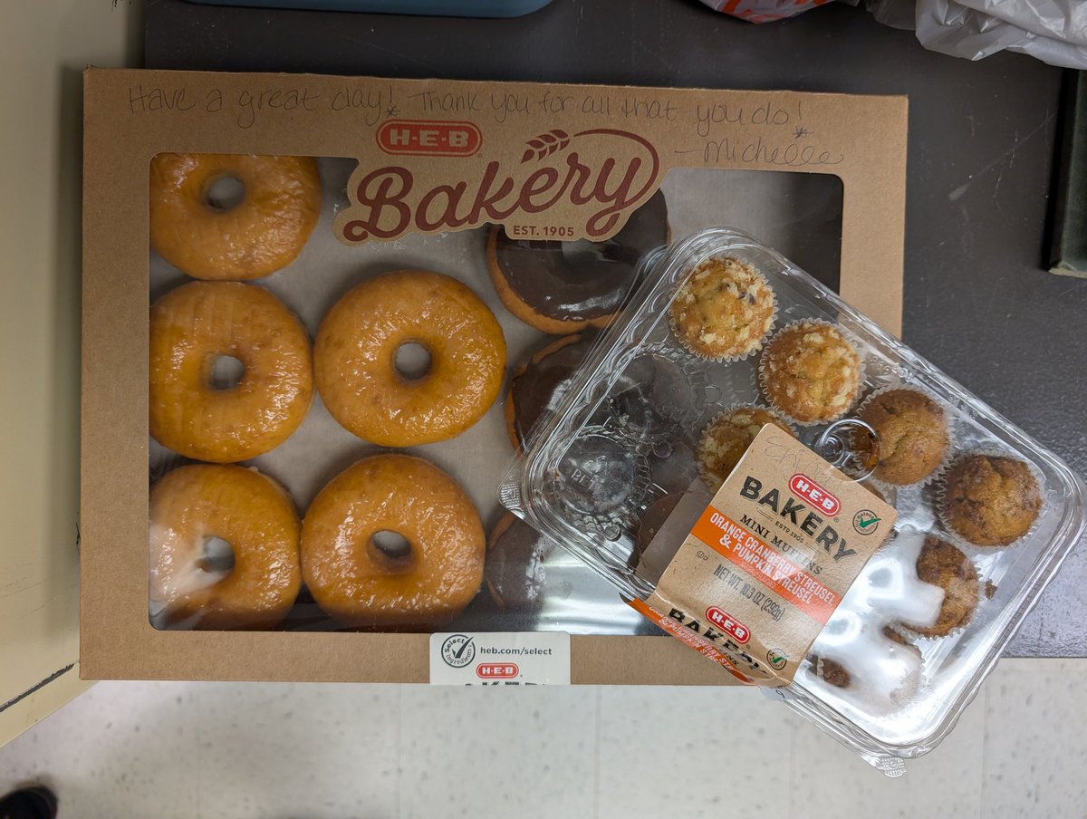 It's always a heart-warming feeling when a parent expresses their thanks. We do it because we're #ALLIN for our students. <a href="/IandGCenter/">I&G Center</a> <a href="/CHdzRivera/">Claudia Hdz-Rivera, M.Ed.</a> <a href="/gutiexfer/">Fernando X Gutierrez</a> <a href="/RichardTam93019/">RICHARD TAMEZ</a> <a href="/pabzyr13/">Pablo Reyes M.Ed.</a> <a href="/IandGCenterArt/">I&G Center MS Art</a> <a href="/IandGPE/">Hugo Hernandez</a> <a href="/KarenTeverovsky/">Karen Ilanit Teverovsky</a> #OWLitude #WeAreIandG