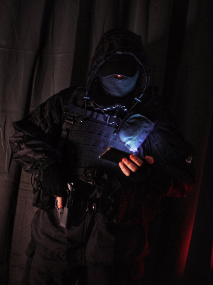 RicciSamuele01's tweet photo. Character: Kapkan from Rainbow Six Siege 
-
#Rainbowsixsiege #rainbowsixcosplay #r6community #r6declassified #rainbowsixsiegecosplay #kapkan #r6cosplay #codcosplay #cosplayer #callofdutycosplayer #cosplay #kapkancosplay #kapkan #photo #editing #blackkit https://t.co/RV2TpOXsH1