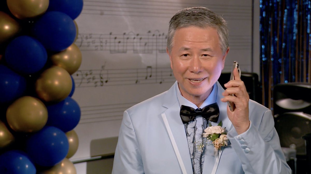 me calling my mom 20 minutes into the date to tell her every word that’s been said so far 

#TheGoldenBachelorette