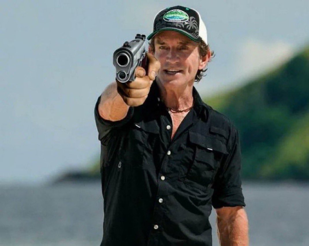 MissyLurkins's tweet photo. “Empty your pockets!” Jeff is in his mugging era 🤪  #Survivor47 https://t.co/TSBNcvvX58