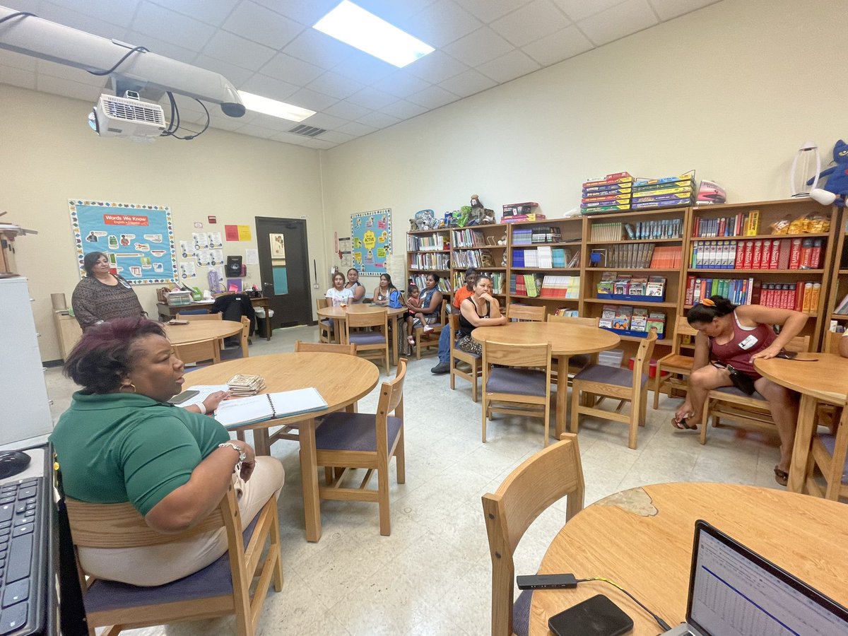 PrincipalAtLast's tweet photo. Parent Engagement is the second equalizer! Leveling the playing field with our Second Red Table Talk at The East! So happy to see dedicated parents come talk to me. They asked clarifying questions and provided intriguing recommendations. #KnowYourCommunity @TheVarnett https://t.co/21glIRHtHp
