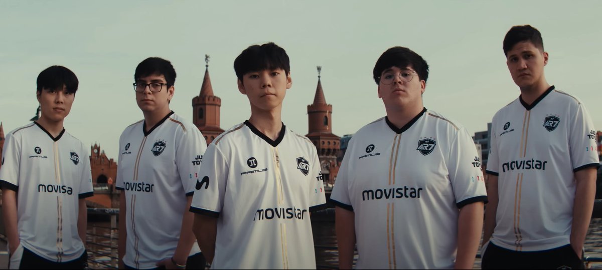 SoyXSonic tweet media