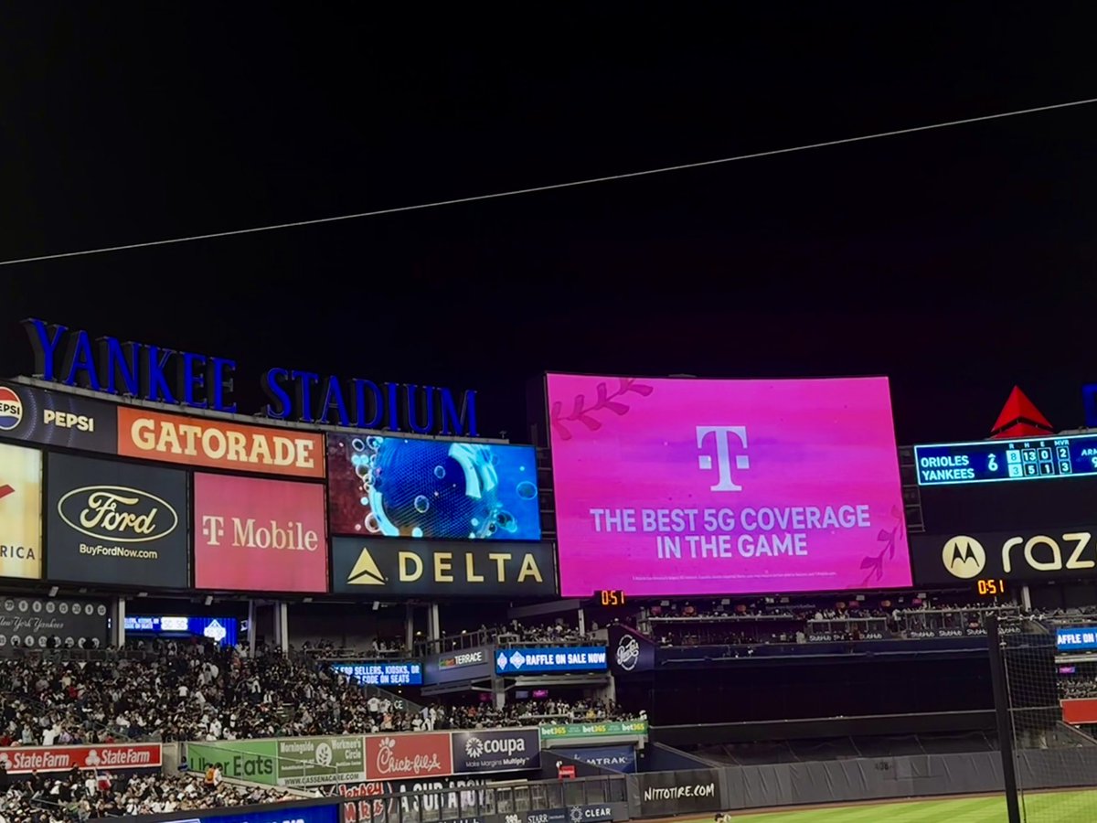 Yankee Game tonight with the family and of course T-Mobile has you covered with the best 5G ever 🤍💖 love to see the magentaaa! Always representing ✨<a href="/ScottInDaBronx/">Scott H</a> <a href="/TMobile/">T-Mobile</a> <a href="/Yankees/">New York Yankees</a>