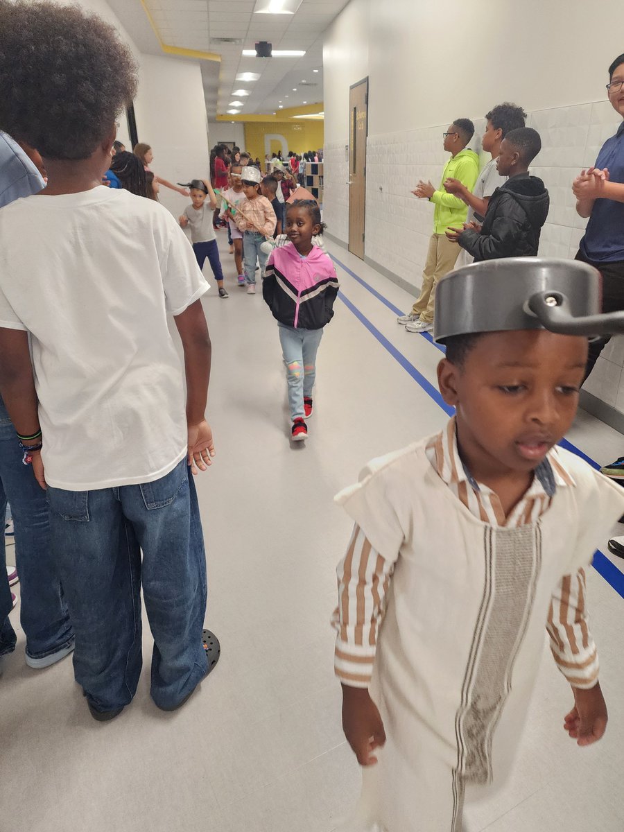 Mrs.Tyndall tweet media