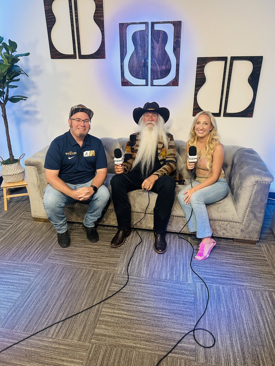 William Lee Golden tweet media
