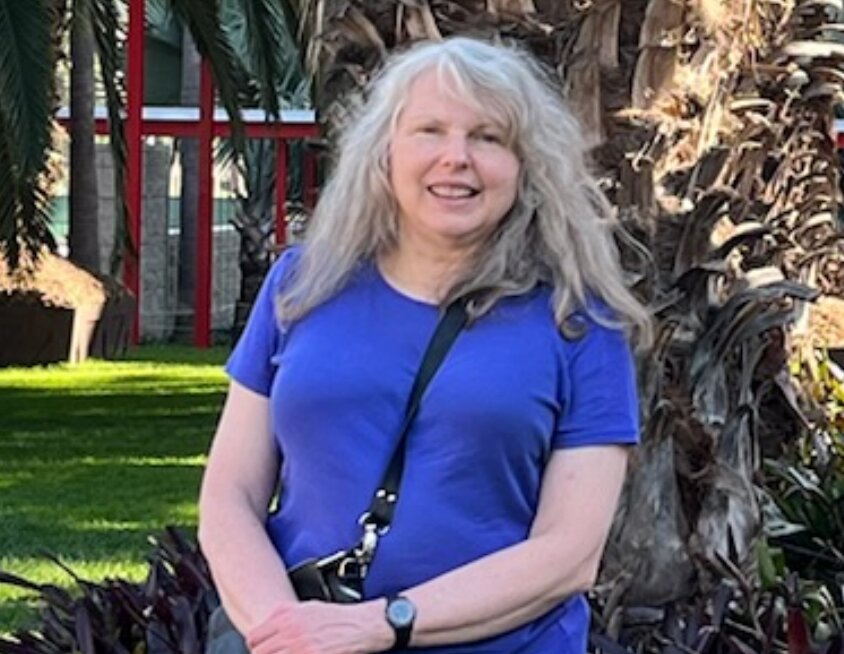 Devastated to hear of the death yesterday of quantum physicist Dr. Barbara Jones, longtime researcher at IBM, a dear friend of mine for over 40 years.