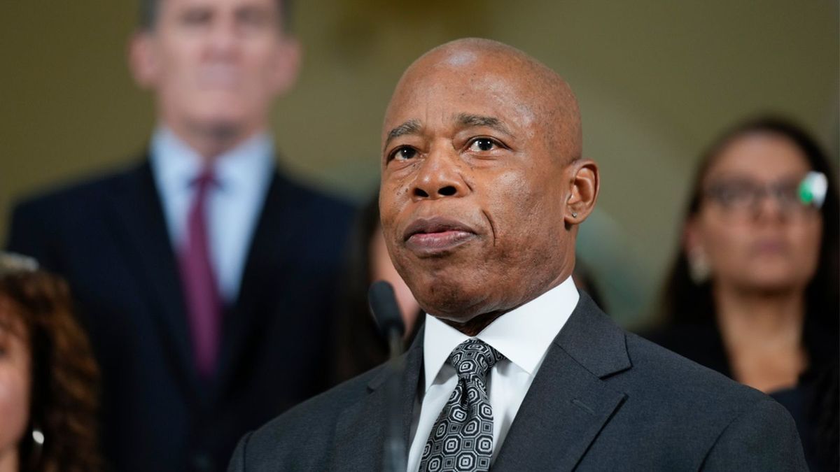 Eyewitness News tweet media