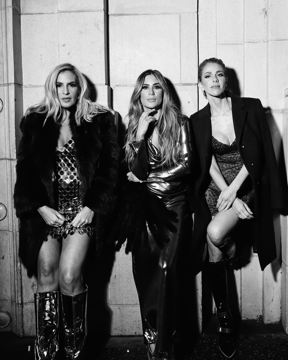 grupojns's tweet photo. 🖤🖤🖤 https://t.co/OzLnNj6Us1