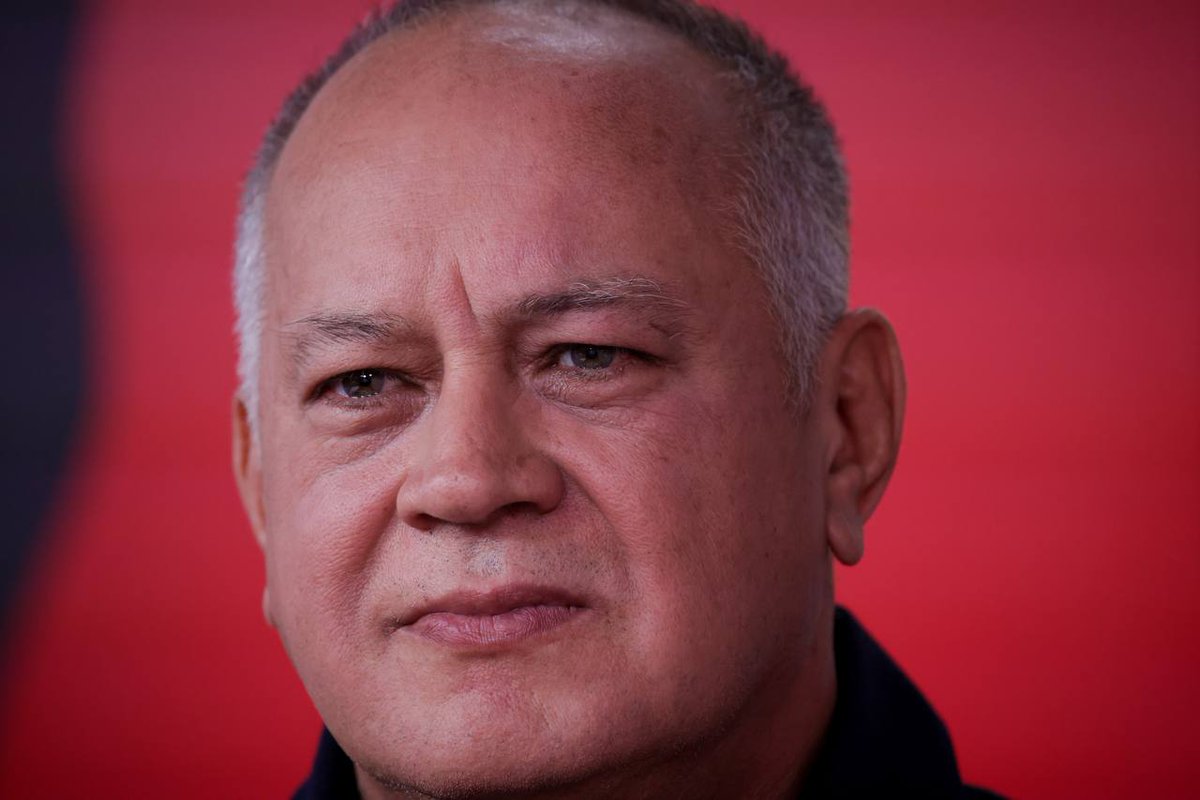 #EnVivo <a href="/dcabellor/">Diosdado Cabello R</a>: "No nos importa lo que digan, aquí va a haber justicia", enfatizó al referirse a los hechos de violencia perpetrados en Venezuela por el sector de la derecha extremista, ante la derrota en la pasada Elección Presidencial.

#MásAmenazasMásRevolución #25sep