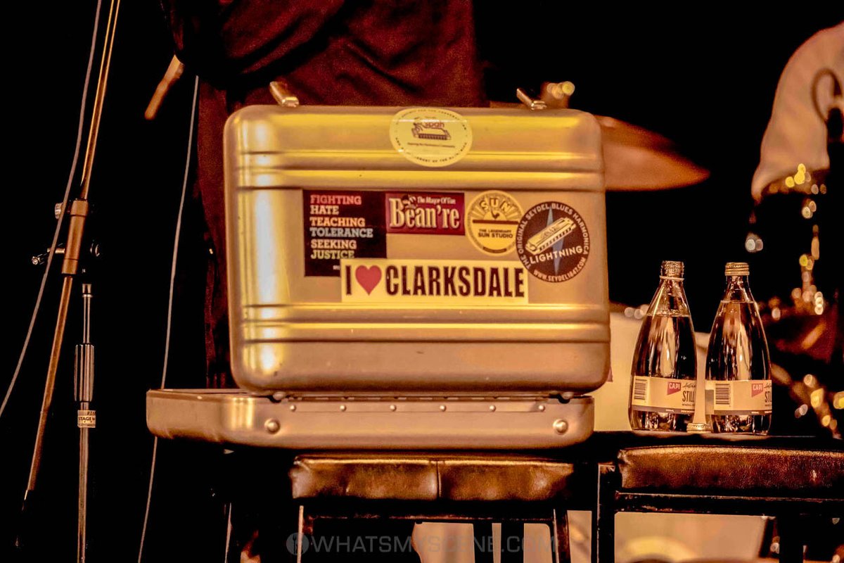 What's My Scene tweet media