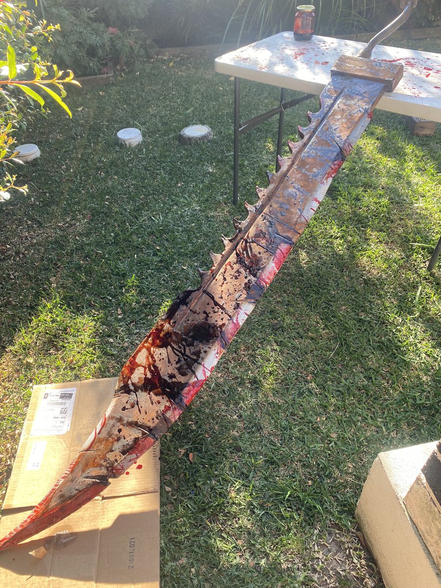 SlasherBoyVR's tweet image. Here is the great knife I made for my Pyramid Head cosplay for Halloween this year
So happy with how it turned out