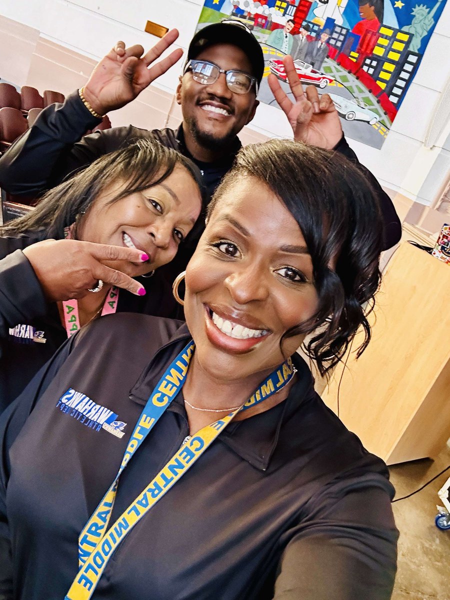 🎉 The Attendance H.E.R.O Assembly was a huge success! 🚀 Big thanks to <a href="/heyshaymoore/">Shay Moore</a>, Sasha Kind, Kiera Hylton, the Student Attendance Team, and CMS Administrators! 🙌🏾 #countday #attendancematters #powerangers #superheroes #thegrindneverstops2point0 <a href="/kcpublicschools/">KCPS</a>