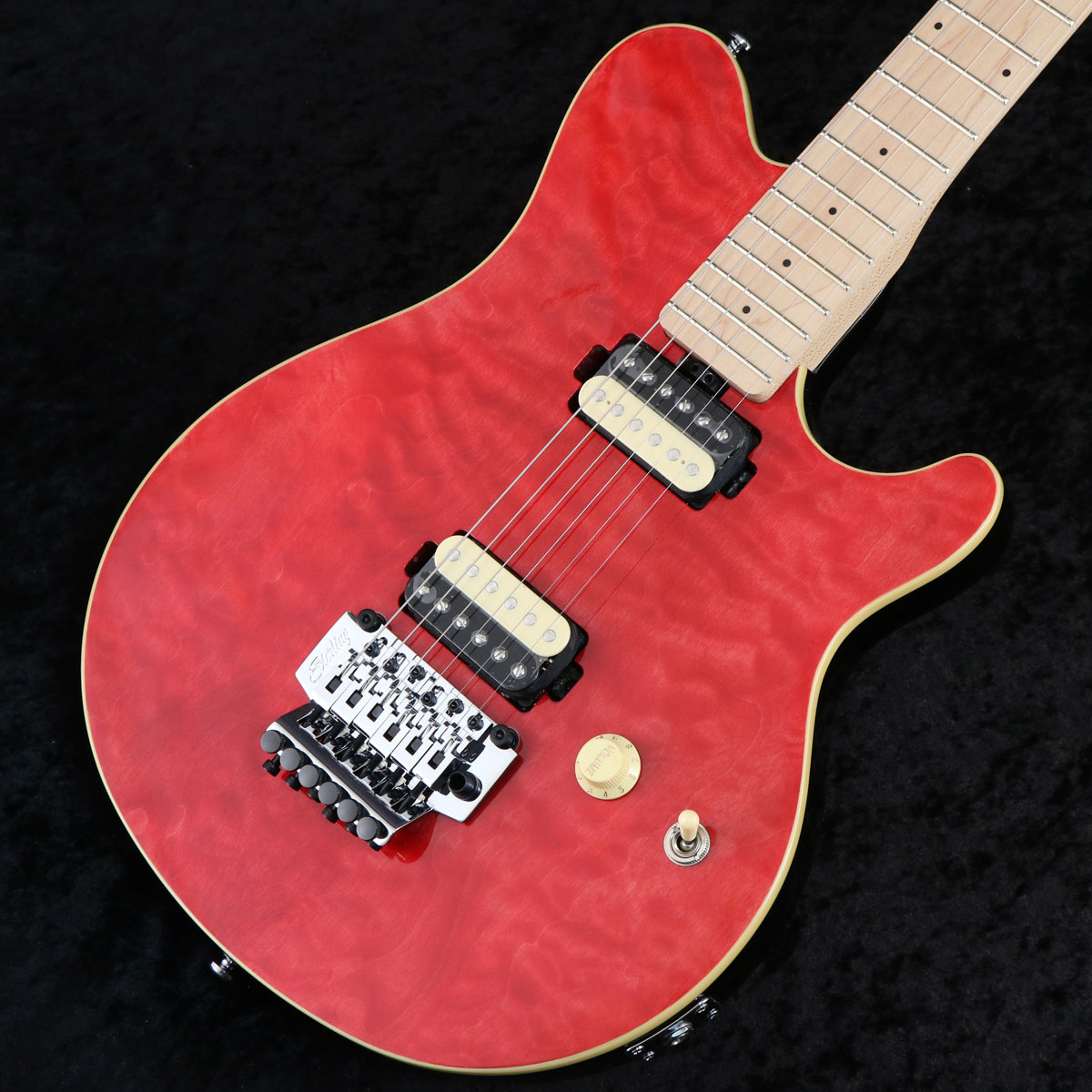 ishibashichamz's tweet photo. Sterling by MUSICMAN / AX40が日本限定にて待望の復刻！

MUSICMANのAXISを彷彿とさせるモデルで、トレモロはロッキングタイプが搭載！🤘🤘

是非この機会にご検討下さいませ！！🔥

▼詳細はコチラ
https://t.co/4h4tiluXgp

#AX40 #Sterling #MUSICMAN https://t.co/geR6ANU4Qj