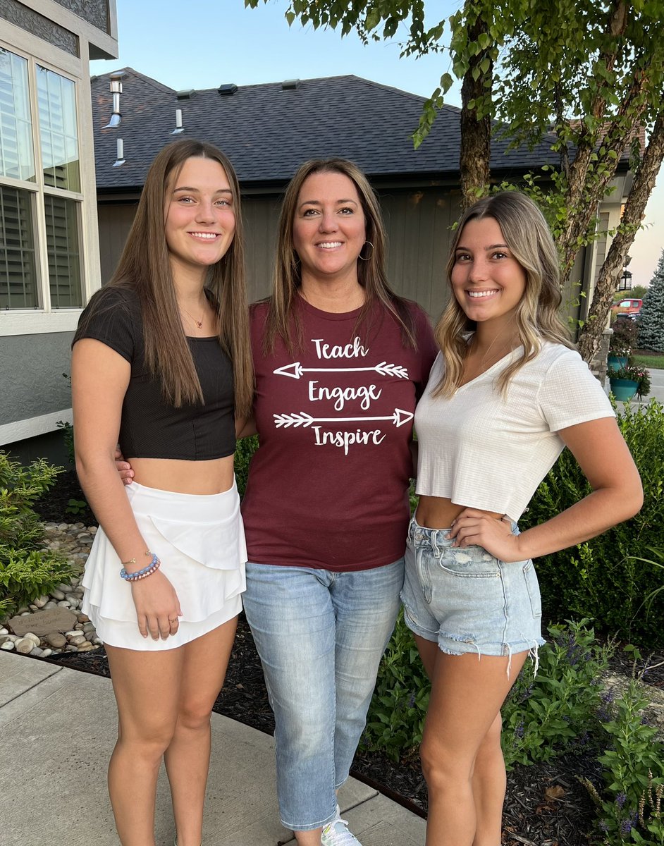 barbgonzo's tweet photo. A late post is better than no post…Hapoy National Daughters Day to my duo! They are my why for almost everything I do! @magsgonzo_ https://t.co/BBckHqyHv1