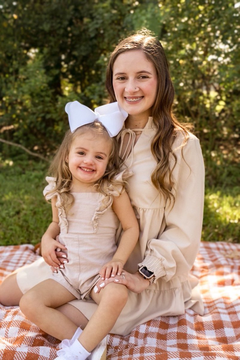 maddiemathernee's tweet photo. I absolutely adore my beautiful girl 🩷🫶🏻🥹 https://t.co/DvKwLuE1YU