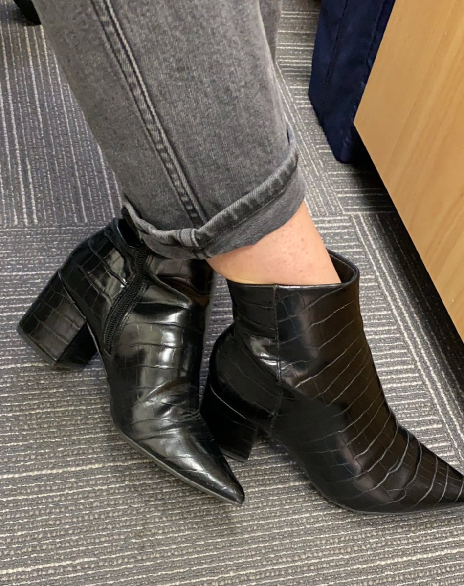 livthom's tweet photo. I bet you’re wanting to be underneath these shoes… 🦶🏼

findom princess goddess paypig drain wallet humanatm whalesub finsub femdom domme send throne pay tribute https://t.co/HUHDc5gkE7