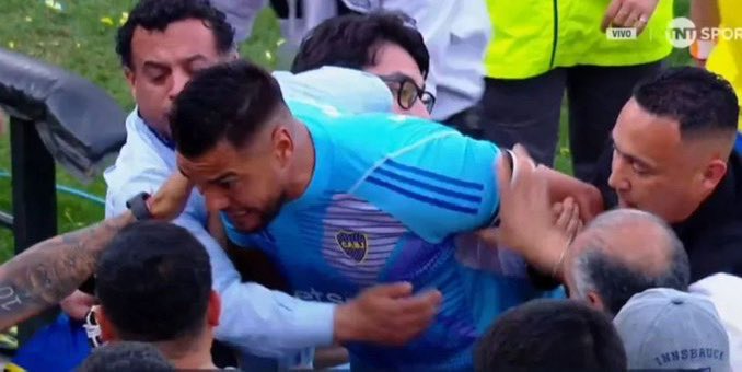 🔴 "Chiquito" Romero no tendrá ninguna sanción por haber ido a agredir a un hincha. El árbitro Ramírez no lo puso en su informe y el Trib. de Disciplina no tomará medidas.
🔴 Cacique Medina, DT de Talleres, 4 fechas de suspensión por reclamarle al árbitro