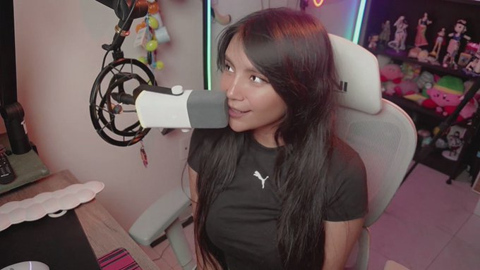 Ary Vilchis ✨ is live now! https://t.co/G4VFEHLWAj https://t.co/agi3OX2Aaw