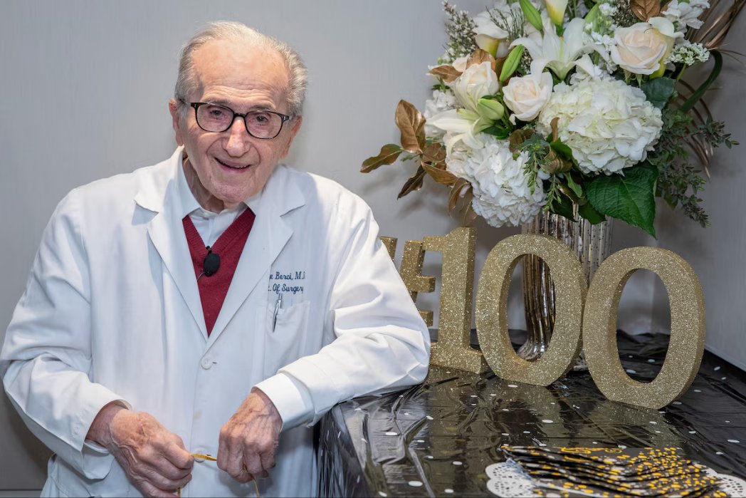 almagoch's tweet photo. Falleció a los 103 años el Dr. George Berci, #Cirujano:
1. Gracias a el utilizamos las cámara miniatura del laparoscopio. 
2. Pionero de colangiografia fluoroscópica, del arco en C y del coledocoscopio.
3. De 1eros en utilizar colonoscopios de fibra óptica y hacer polipectomias. https://t.co/YLSwQvAQmp