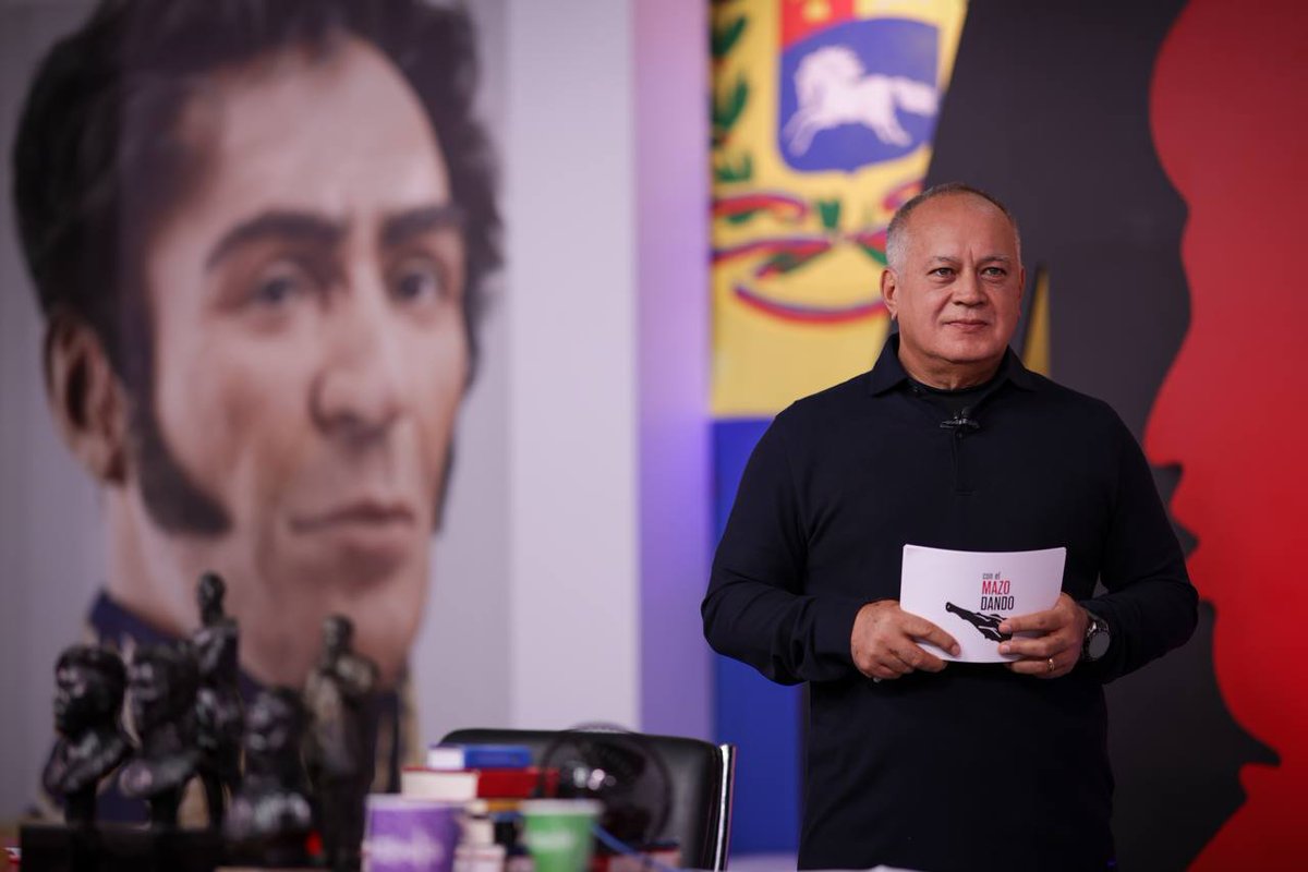 #EnVivo <a href="/dcabellor/">Diosdado Cabello R</a>: Los integrantes de las fuerzas revolucionarias en general deben mantenerse alertas y cuidar sus acciones, ya que están en la mira del fascismo y del imperialismo norteamericano, "se lo vivo diciendo a los compañeros: hay que cuidarse".
