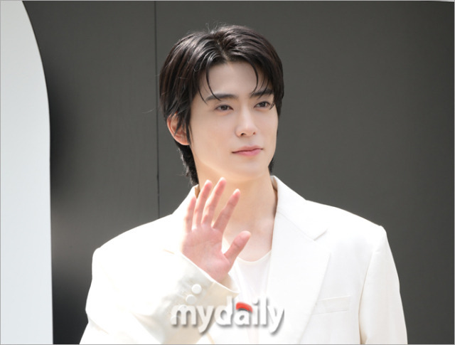 tang__kira's tweet photo. Jaehyun (NCT) akan melaksanakan wajib militer pada 4 November 2024

https://t.co/lWFTaZ9qhm https://t.co/RLBcjXnwEv
