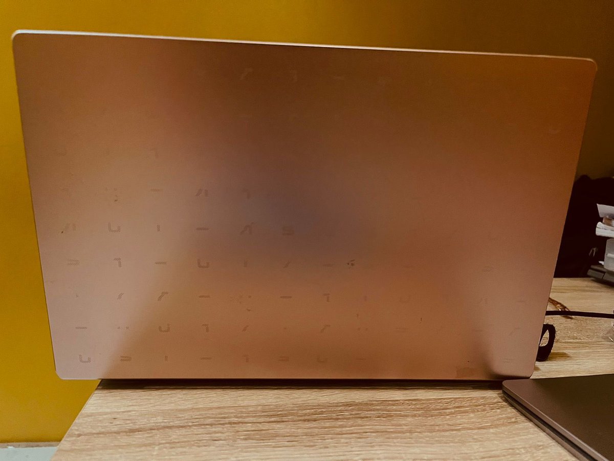 Bayu_BH's tweet photo. @hrdbacot Nitip lapak mincot. Asus Vivobook E410MA Warna Pink. RAM 4GB, SSD 128GB. Intel celeron N4020, lengkapnya bisa googling. Dijual krn udah jarang dipake. Jual murah aja 2,8jt nego. Terimakasih https://t.co/vXEPgehUAU